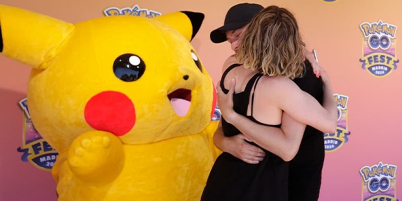 Couple proposing at Pokemon Go
